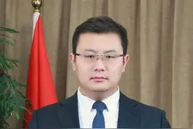 危房不能随便拆！拆迁也要有补偿！#抖来学法 #土地征收 #征收补偿 #法律 #农民视频封面