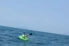 海南十岁男孩独自海钓漂流超16小时获救 男孩父亲回应传闻 有关孩子“4岁智斗人贩子5岁火烧土地庙 自制炸药包炸学校”等消息均为谣言“我们一家人都是农民 不会玩直播”视频封面