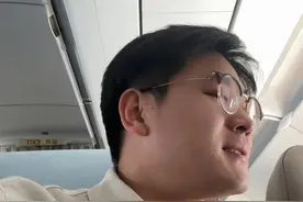 改革开放40年的浪潮下，究竟是英雄造时势还是时势造英雄？ #头等舱 #认知思维 #通讯 #金融 #艾维奇视频封面