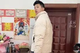 #姐姐照顾20岁的自闭症弟弟 ，养得白白净净、听话懂事。视频封面
