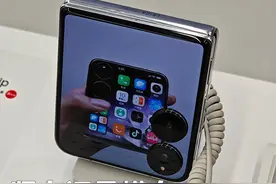 竖向还是横向，折叠屏手机该怎么选？ 最近有小伙伴问视频封面