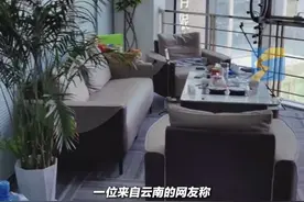 多地注册“假装上班公司”，每天花30块钱买“朝九晚五”工作，包午饭两荤一素，过职场生活。“这不就是给大人开的饭托班？”#假装上班 #职场 #社会热点视频封面
