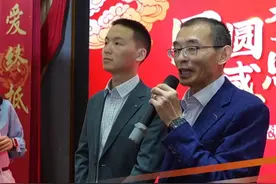 认亲宴上，谢爸重提“G63”承诺，谢浩男婉言谢绝：“我相信可以靠自己得到”@抖音短视频 @DOU+小助手 #谢浩男 #谢浩男爸爸悬赏千万寻子 #谢浩男回家视频封面