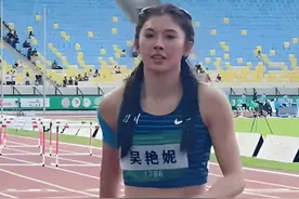 为何镜头总避开吴艳妮“下半身”？代入孙颖莎视角，才知黄种人的极限正被一点点突破 #吴艳妮  #孙颖莎     #跨栏  #娱乐评论大赏  #内容启发搜索