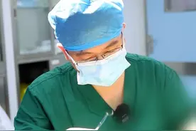 溢液发现肿瘤，环乳晕微创口术就可以，当地居然要乳腺全切... #乳腺健康 #徐峰主任看乳腺溢液 #关爱女性健康视频封面