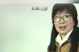 5月6日，中国选手赵心童成为亚洲首位斯诺克世锦赛冠军。赵心童从小展现对台球的天赋和兴趣，赵妈妈说出差的时候别人都是买飞机遥控车，她就是给儿子买台球玩具。视频封面