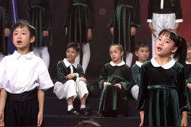 童声合唱《听我说谢谢你》《萱草花》《少年》，演唱视频封面