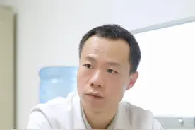 人生最后一次骨折，有多可怕？ #股骨颈骨折 #髋关节骨折 #髋关节置换 #关节医生李辉 #抖出健康知识宝藏视频封面