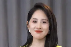 突然发现自己真的很好，车会开，饭会做，钱能挣，穿得了高跟鞋，也穿得了平底鞋，能端红酒杯，也能拿啤酒瓶，买得起自己喜欢的东西，去得了想去的地方，不在乎别人的看法，只在乎自己的活法，不一定要长得漂亮，但一定要活的漂亮#女性成长 #女性智慧 #情感共鸣 @抖音短视频 @DOU+小助手视频封面