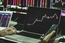 如何用MACD判断底背离和顶背离？#macd #顶背离 #底背离视频封面