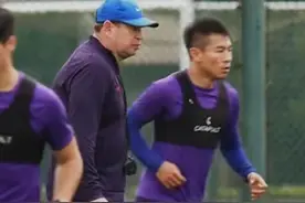 上海申花主帅斯卢茨基说：成功的引援是俱乐部领导的功劳。#斯卢茨基说引援是俱乐部领导的功劳 #斯卢茨基 #上海申花 #2024中超联赛视频封面