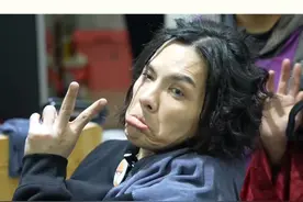 #向佐 找晓华老师剪头发全程都好抽象！视频封面
