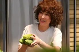 女生要对自己好点：人生不是用来讨好别人，而是“善待自己”！视频封面