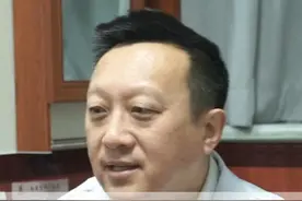 睡一觉起来膝盖肿了是痛风，还是另有原因呢？ #膝盖疼痛 #骨髓水肿 #膝盖肿胀 #痛风 #骨科蒋科卫