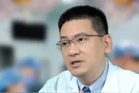 明明是腹疼为什么后背也会跟着疼？#腹疼 #后背疼 #医学科普