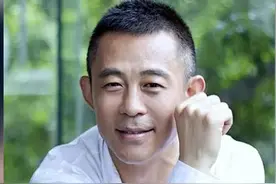 老戏骨侯勇：44岁跟20年发妻离婚，50岁三婚娶小20岁娇妻 #侯勇视频封面
