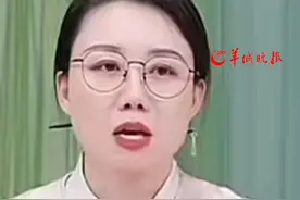 与辉同行发表声明
下架全部虾仁相关商品
对“大岸浪花”虾仁退一赔三
（编辑：罗钧栋 张薇 实习生 林曼佳 审签：郑紫薇）视频封面