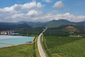 两分钟带你回顾中老铁路的建设#dou懂中老铁路视频封面
