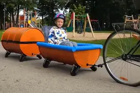 用油桶打造小火车！#手工diy #遛娃神器 #儿童玩具 #亲子手工 #生活好帮手 @抖音短视频视频封面