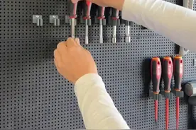 加拿大木工堪称现代版武器大师，工具仙人。 加拿大木匠达斯提尔，掌管工具的神，其工作室冰山一角武器工具解压整理，这一墙工具据说能买上海一套房。#五金工具 #木匠  #解压 #收纳整理 #万物皆可种草搜