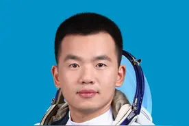 “最好的男子汉”欢迎回家！完成任务，平安回家，就是我们最大的期待！#神十九返回舱成功着陆 #宋令东视频封面