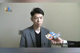 言先生是做酒店销售的，他反映，去年10月份有客人办了一个慈善晚宴，消费了13180元。他说，这种性质的晚宴，对方之前已经找他办过三回，所以对方说要次日结他答应了，谁知到现在都没结款。他有些担心对方是不是要吃霸王餐。#1818黄金眼 #慈善 #晚宴视频封面