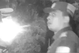 群众硬塞“报警费”民警吓出表情包 #身边暖警@边境小警视频封面
