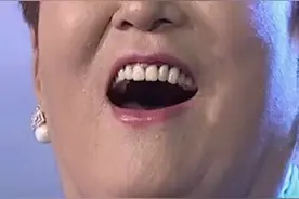 融进血脉的故乡情！重温由蒙古族诗人席慕蓉作词，德德玛演唱的《父亲的草原母亲的河》。#席慕蓉79岁生日 视频封面