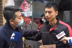 湖北省退役军人事务厅、武汉市退役军人事务局领导来到快递站点，慰问救下一家三口的快递小哥！退伍不褪色，致敬平凡英雄！视频封面