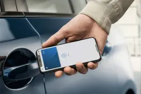 iPhone汽车钥匙功能演示短片：支持部分宝马车型#apple #applecar视频封面