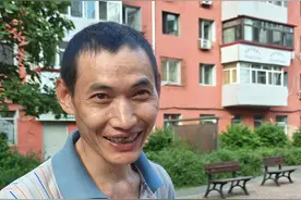 哈尔滨市寻人：中年男子走失，患精神障碍，穿浅灰色短袖polo衫、墨绿色棉麻短裤图片