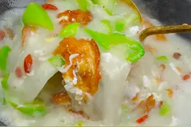 家常菜-丝瓜鸡蛋汤，精彩美食持续更新~#美食 #美食教程 @抖音短视频 视频封面
