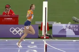 #巴黎奥运会 4x400米混合接力决赛，荷兰队最后一棒波尔连超三人逆转夺冠，她曾因“米老鼠般的口音”走红。视频封面