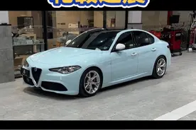 阿尔法罗密欧Giulia，玩车三大件，主要讲讲刹车油 #撸车日常 #dou是好车 #阿尔法罗密欧giulia #男人的玩具 #大玩具视频封面