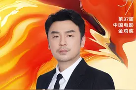 演员#雷佳音获得#第37届中国电影金鸡奖最佳男主角提名，他的心情如何？正在拍摄的#电影抓特务是一个怎样的故事？视频封面