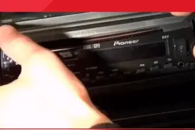 以后老式收音机将成为所有汽车的标配了？ #用车知识 #老式收音机视频封面