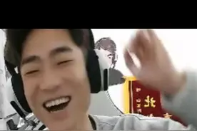 《嘴脸》 #穿越火线 #白鲨阿肯 #CF石头 #搞笑视频封面