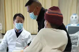 24岁女生脊柱侧弯，当地医生警告手术风险高！ #脊柱侧弯 #北京就医 #北京大学第一医院王宇视频封面
