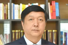 歼20总设计师，中国科学院院士杨伟视频封面