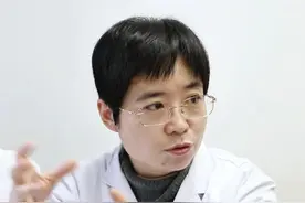 糖尿病饮食不是说啥都不能吃，而是注意着量就好，很多食物要因人而异，有的人升糖快，有的人升糖慢，自己生活中要观察。#糖尿病 #血糖 #医学科普 #苏虹霞医生 #硬核健康科普行动视频封面