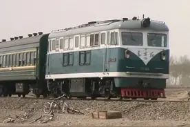 2000年3月，吉林白城，大安北。#铁路 #火车 #蒸汽机车 #机械设备视频封面