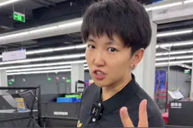20天让你从发球小白变成发球高手逆旋转发球 宝子们，今天来给大家分享超实用的乒乓球逆旋转发球技巧，学会这招，让对手接球接到怀疑人生！逆旋转发球可是个大杀器，它诞生于上世纪 90 年代末，由欧洲运动员布热夫斯基发明。这发球方式隐蔽性强，旋转强度大，变化多端，让对手难以抢攻，而且咱们正反手发力都能轻松驾驭～#乒乓球 #乒乓球发球教学 #祖丽乒乓球