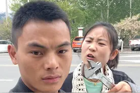 在西藏待了半个多月，认识了唯一的藏族同胞好朋友@大峡谷拉姆💕 ，吃住在贵州好哥哥在林芝的地方，一下子挺舍不得的，今天这个拉萨啤酒一瓶下去后劲有点大~#拉萨啤酒 #挡风玻璃 #记录真实生活 @贵州周一 @刘七七