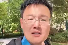 追问丨清明“代扫墓”何来“不敬”？视频封面