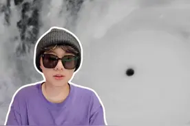 台风这么坏，能把它炸掉吗？ 这几天有网友问科普航，如果丢一颗核弹到桦加沙的风眼中，能不能让它消散，或者让它改道，不来我国了？ #台风桦加沙 #台风路径 #人工影响台风 #知识前沿派对 #青年创作者成长计划  @中国气象爱好者 @中气爱怎么说