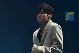 花费上亿签约周杰伦入驻？抖音辟谣：“消息不实，为谣言”。歌迷会打假周杰伦抖音账号，“非周杰伦本人 静候官方消息”#周杰伦 #谣言