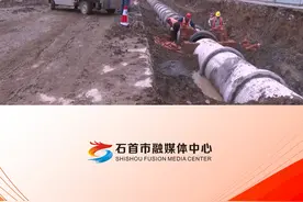 G234国道预计今年6月完工，将连通石首长江大桥到城区的快速通道，方便石首人民出行。