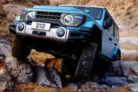 212长风版挑战贺兰山狼梯攀岩路 #运良越野 #212长风版 #212越野车视频封面