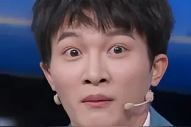 假唱又出“名场面”？晚会拿周深原声“对口型”，网友：这也太离谱了！#周深 #歌手 #搞笑 #假唱视频封面
