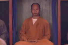 真如禅寺僧人坐禅的罕见影像：一个小时的打坐后，个个都汗流浃背视频封面